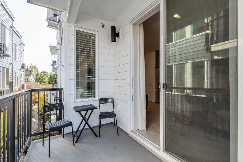 Furnished Finder property 236121_7 photo 15