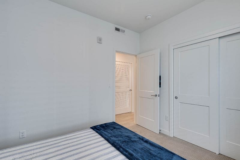 Furnished Finder property 236121_7 photo 12
