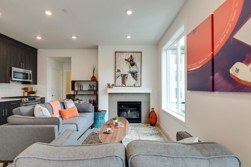 Furnished Finder property 236121_9 photo 3