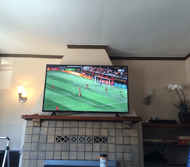 55" Smart TV with over 80 local channels