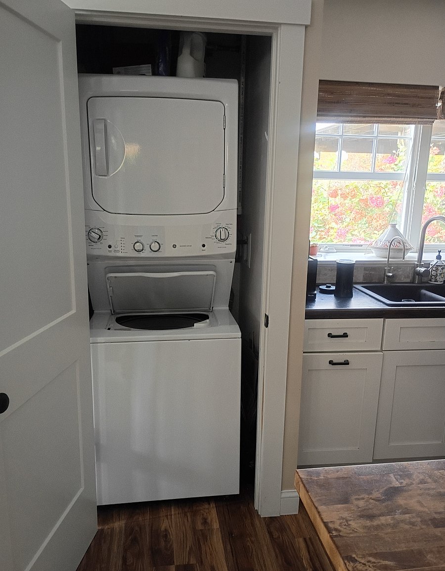Oversize (2.2 gallon washer) stackable washer/dryer