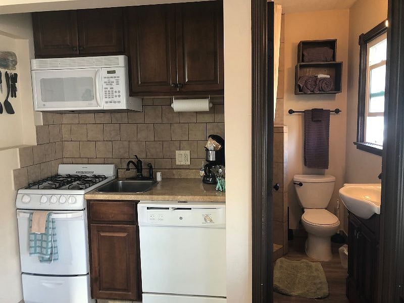 Furnished Finder property 236584_1 photo 7