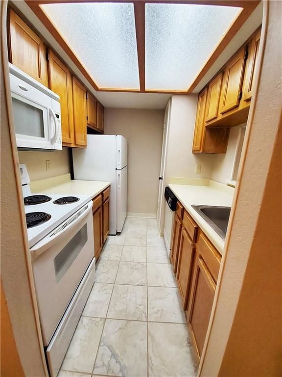 Furnished Finder property 236813_1 photo 8