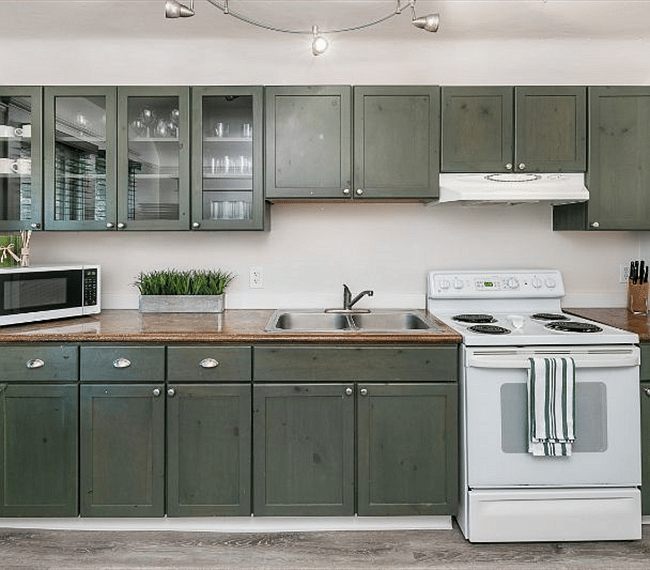 Bright, clean, kitchen - includes everything but the groceries.