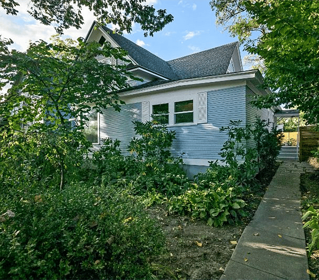 Garden pathway to the apartment porch.