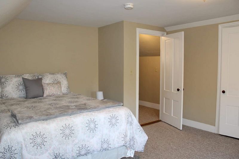 Furnished Finder property 237000_1 photo 15