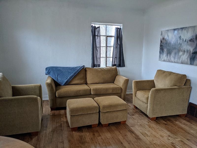 Furnished Finder property 237079_2 photo 3