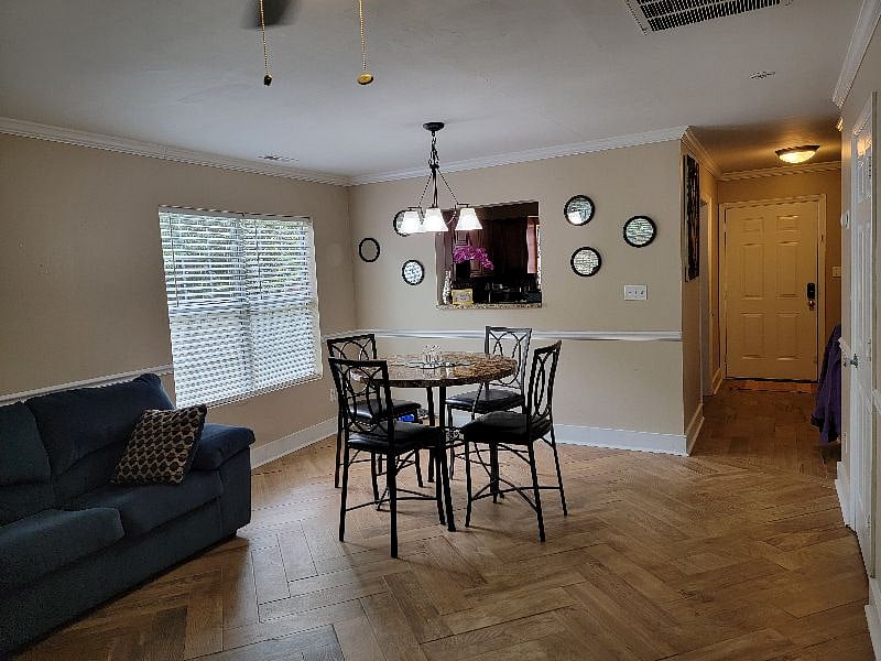Furnished Finder property 237260_1 photo 11