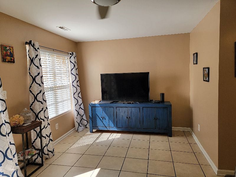 Furnished Finder property 237260_2 photo 13