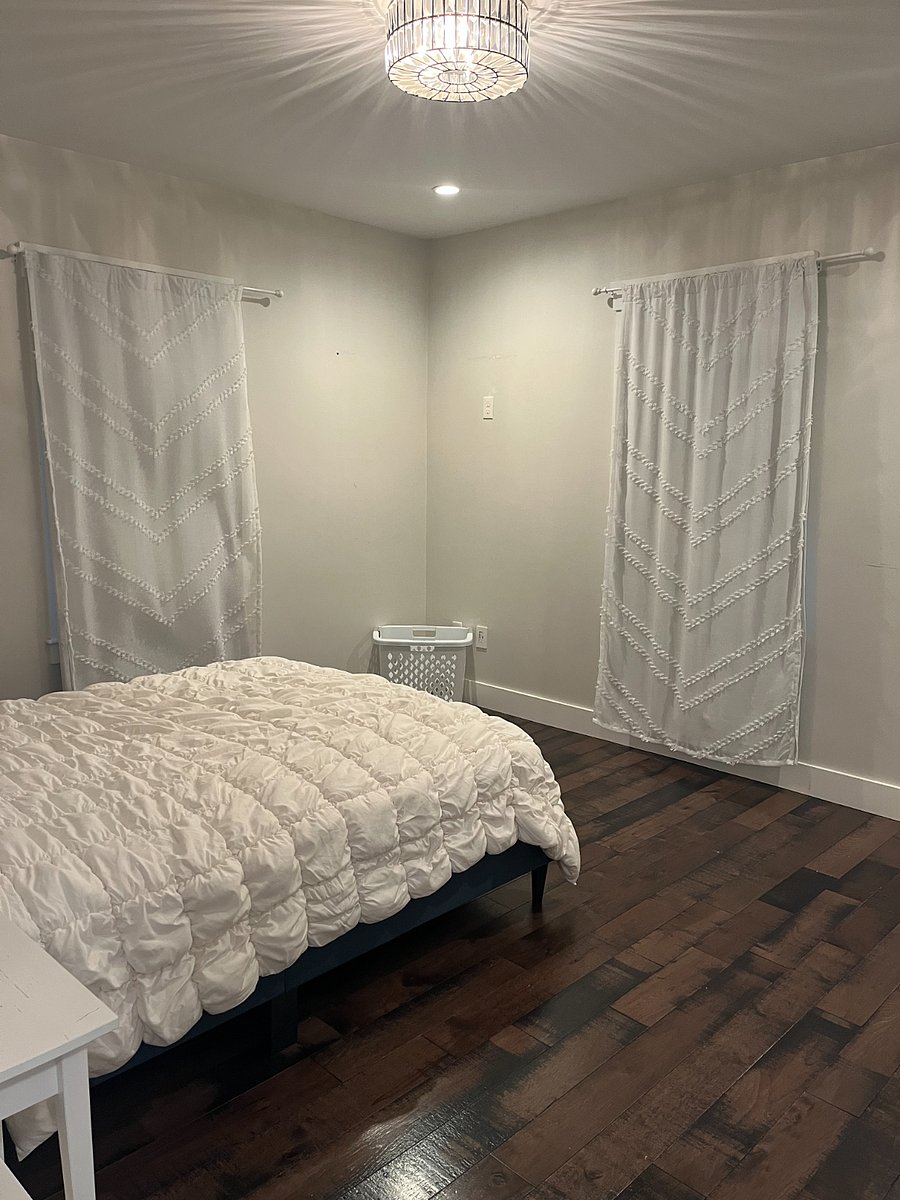 Master Bedroom: black out blinds / curtains. Queen Bed