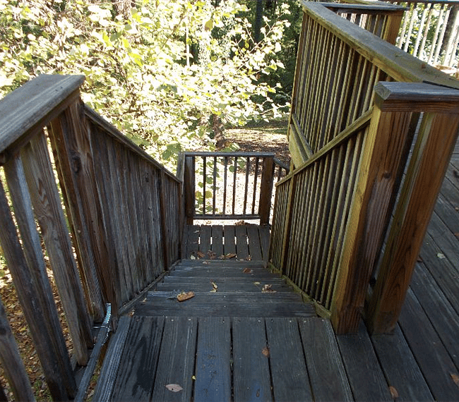 Deck to lower level 