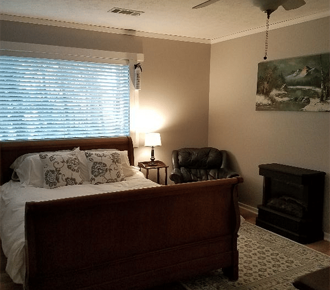 Private 2nd bedroom with beautiful view