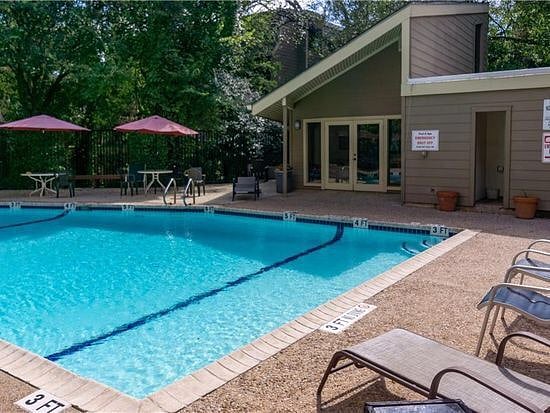 Pool and hot tub on the property