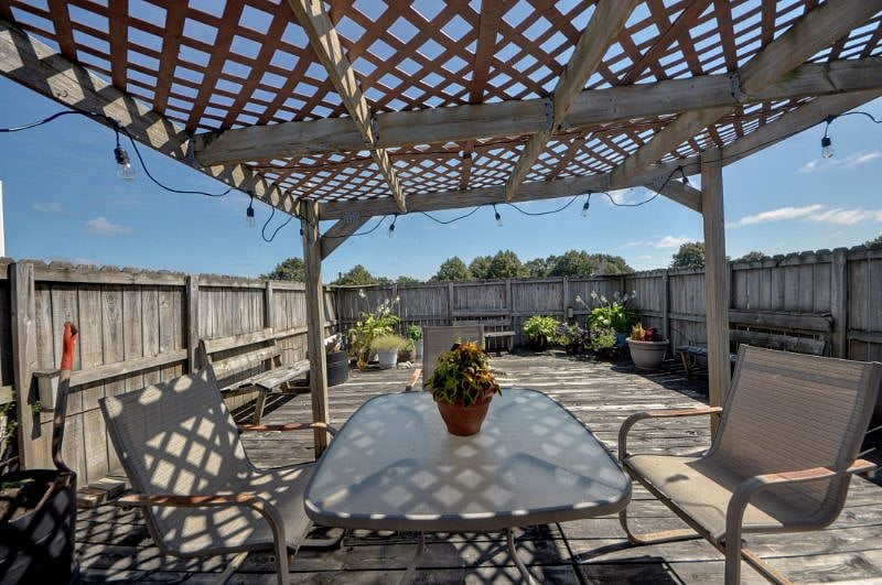 Furnished Finder property 238407_2 photo 4