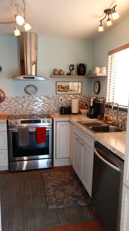 Kitchen corner with top of the line new appliances.
