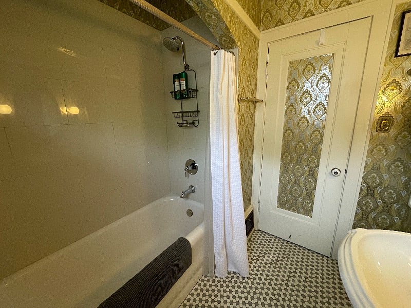 Furnished Finder property 239493_1 photo 10