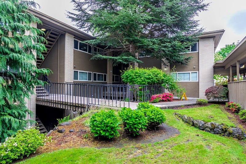 Furnished Finder property 239836_6 photo 17