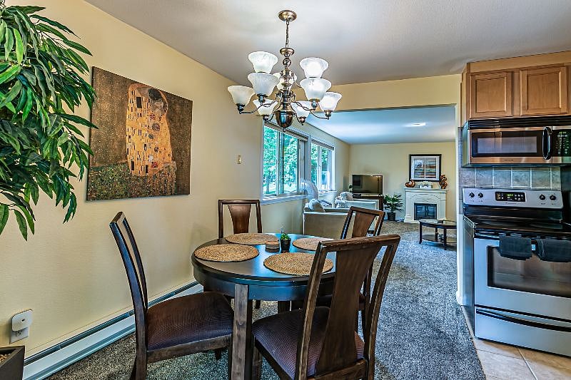 Furnished Finder property 239836_9 photo 3