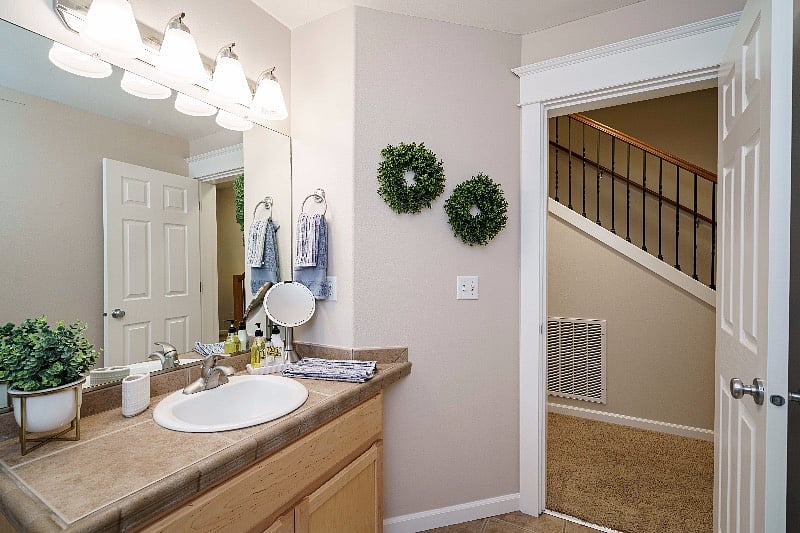 Furnished Finder property 240096_1 photo 11