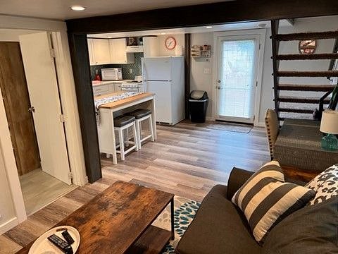 Furnished Finder property 240582_1 photo 9