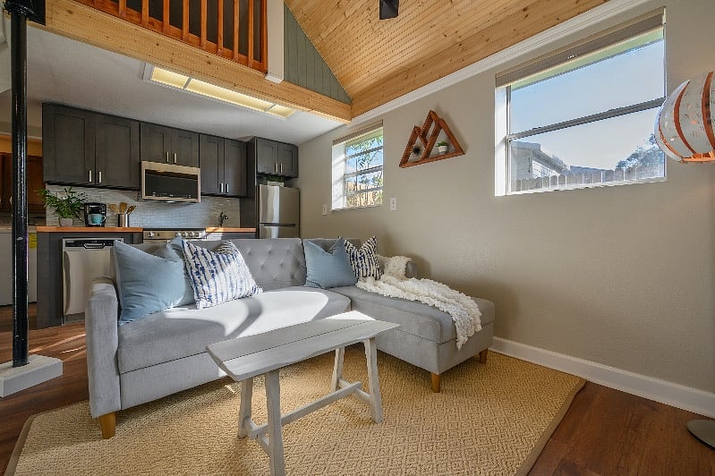 Furnished Finder property 240692_2 photo 17