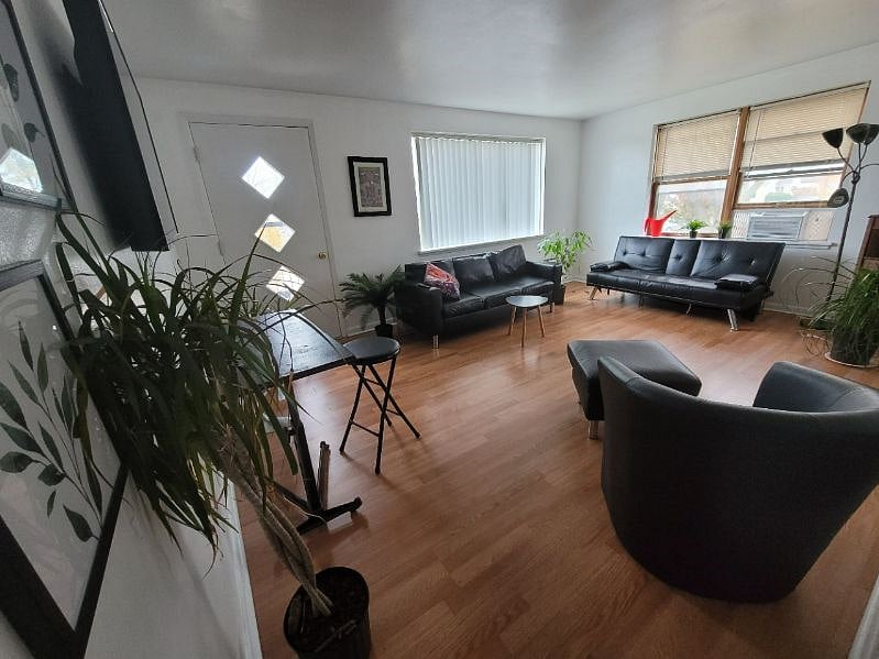 Furnished Finder property 240826_1 photo 3