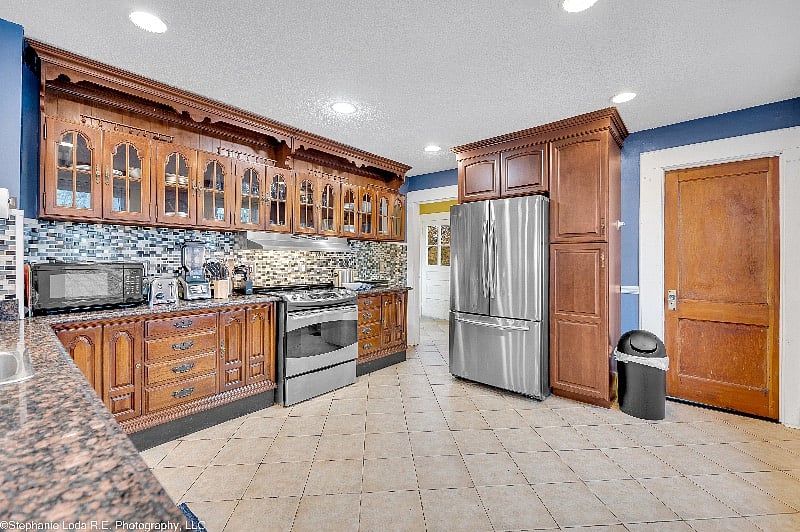 Furnished Finder property 241011_1 photo 17
