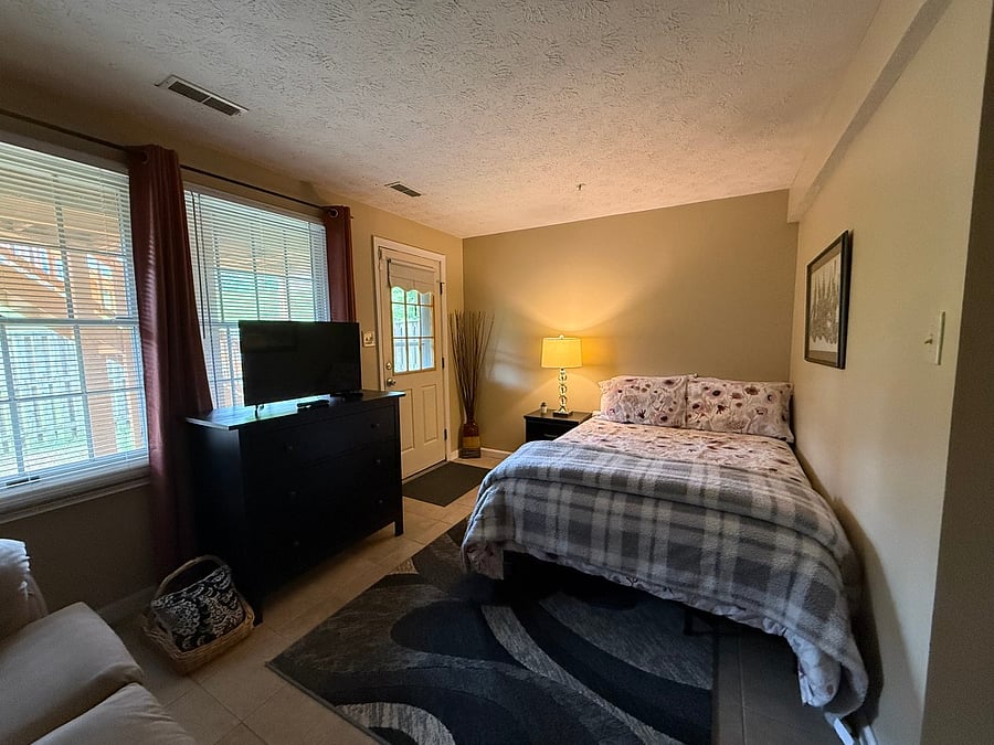 Furnished Finder property 241046_1 photo 25