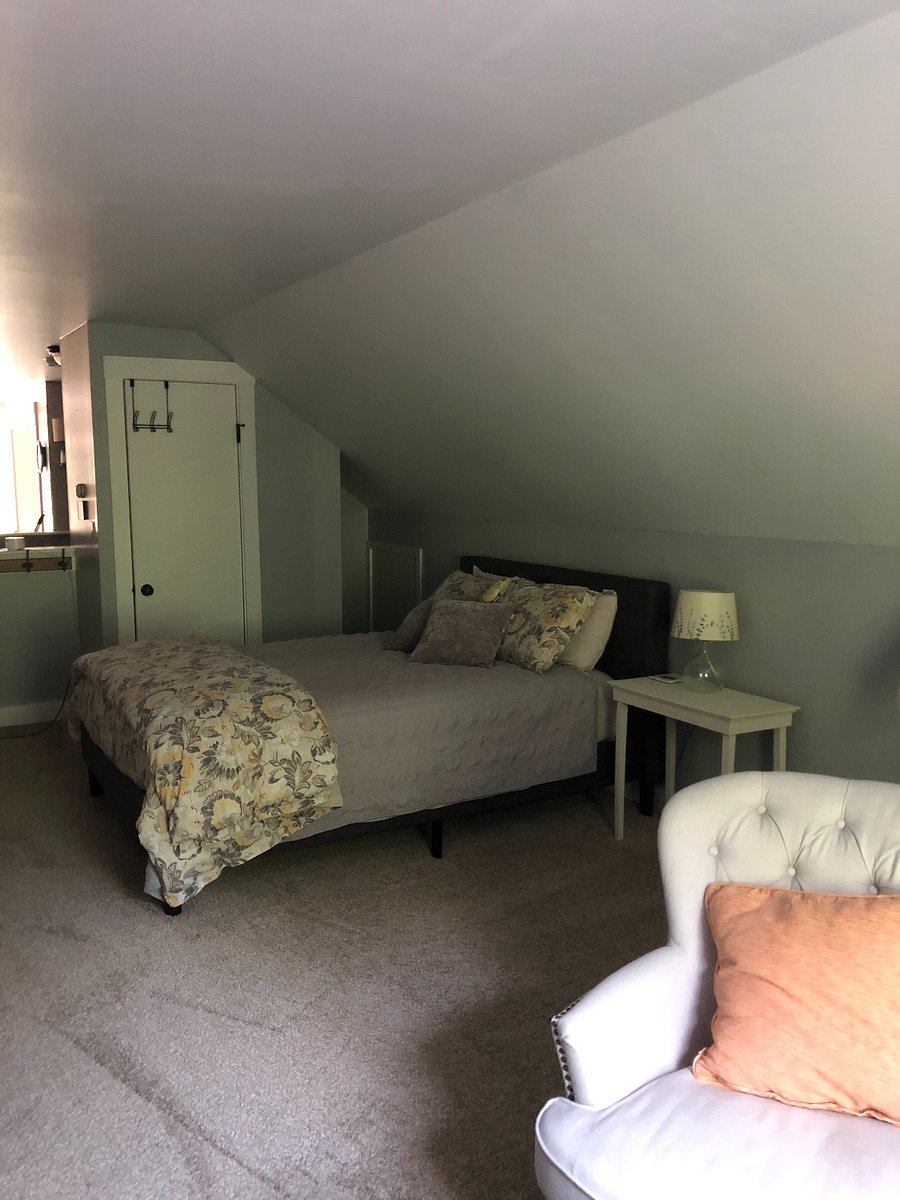 Furnished Finder property 241380_1 photo 11