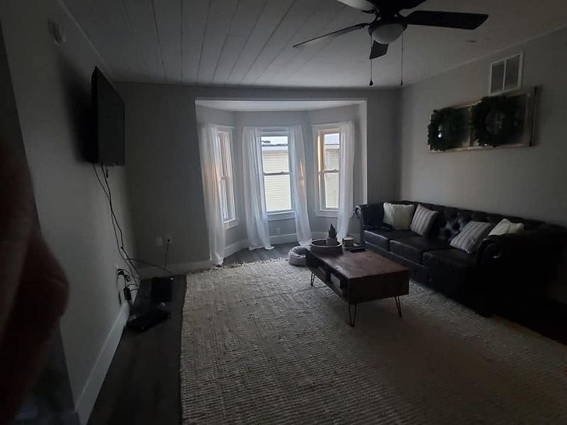 Furnished Finder property 241400_1 photo 7