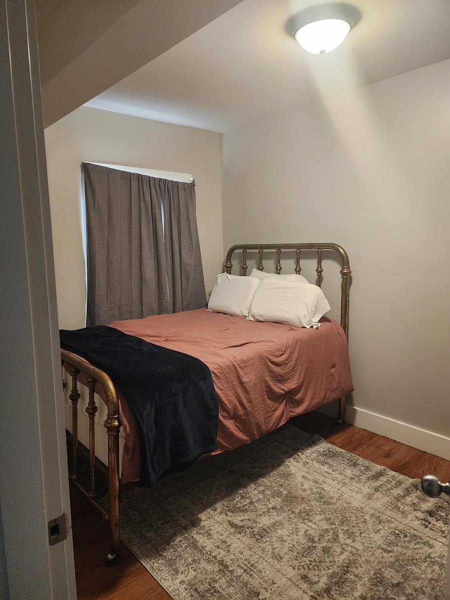 Furnished Finder property 241400_2 photo 11