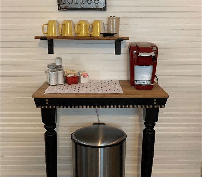 Coffee Bar with Kuerig Coffeemaker