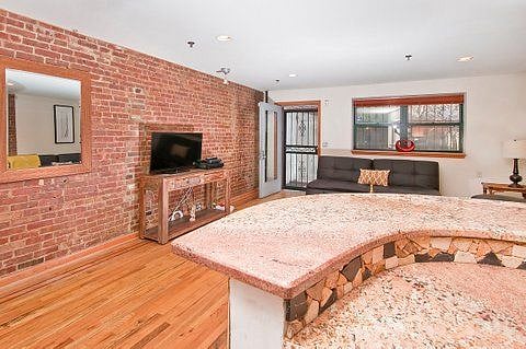 Furnished Finder property 241670_1 photo 4