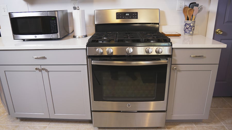 Gas stove and oven.
