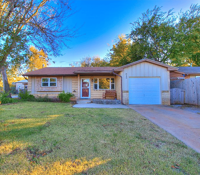 Furnished Finder property 241702_1 photo 3
