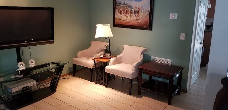 Furnished Finder property 241712_1 photo 11
