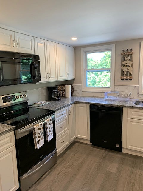 Furnished Finder property 241872_3 photo 18