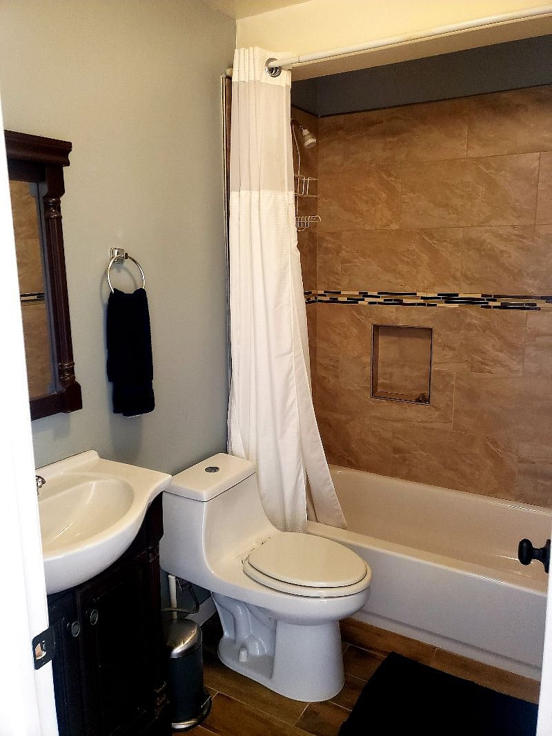 Furnished Finder property 241939_1 photo 12