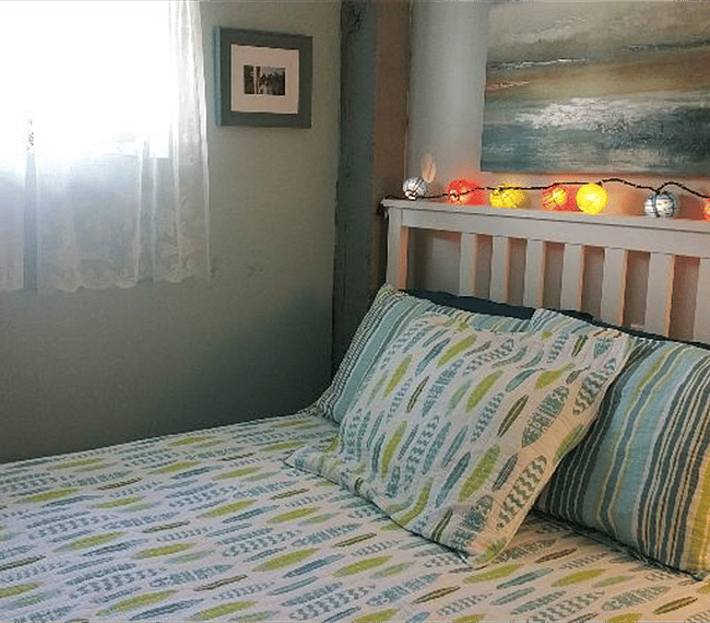 Queen Bed