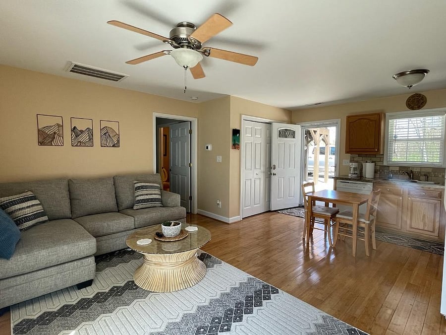Furnished Finder property 242079_1 photo 4