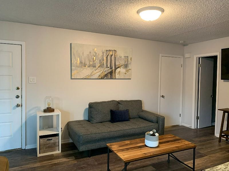 Furnished Finder property 242138_3 photo 7