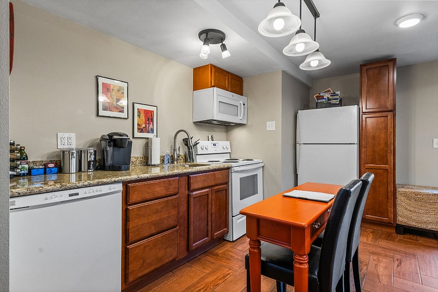 Furnished Finder property 242170_1 photo 4