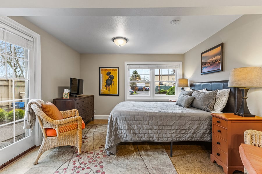 Furnished Finder property 242170_1 photo 8