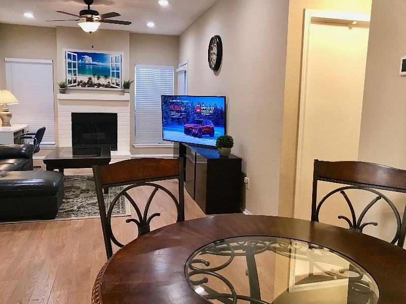 Furnished Finder property 242236_1 photo 4