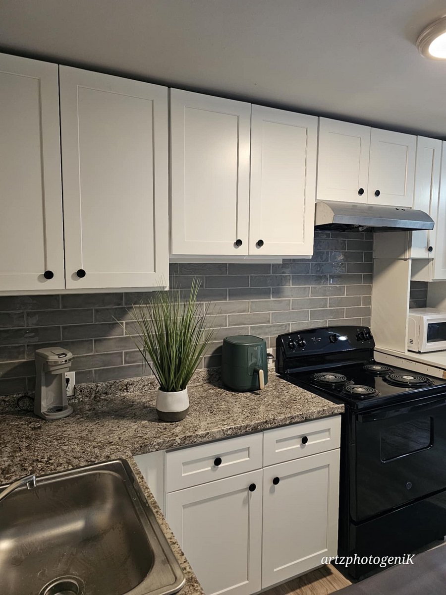 Unit 11 kitchen