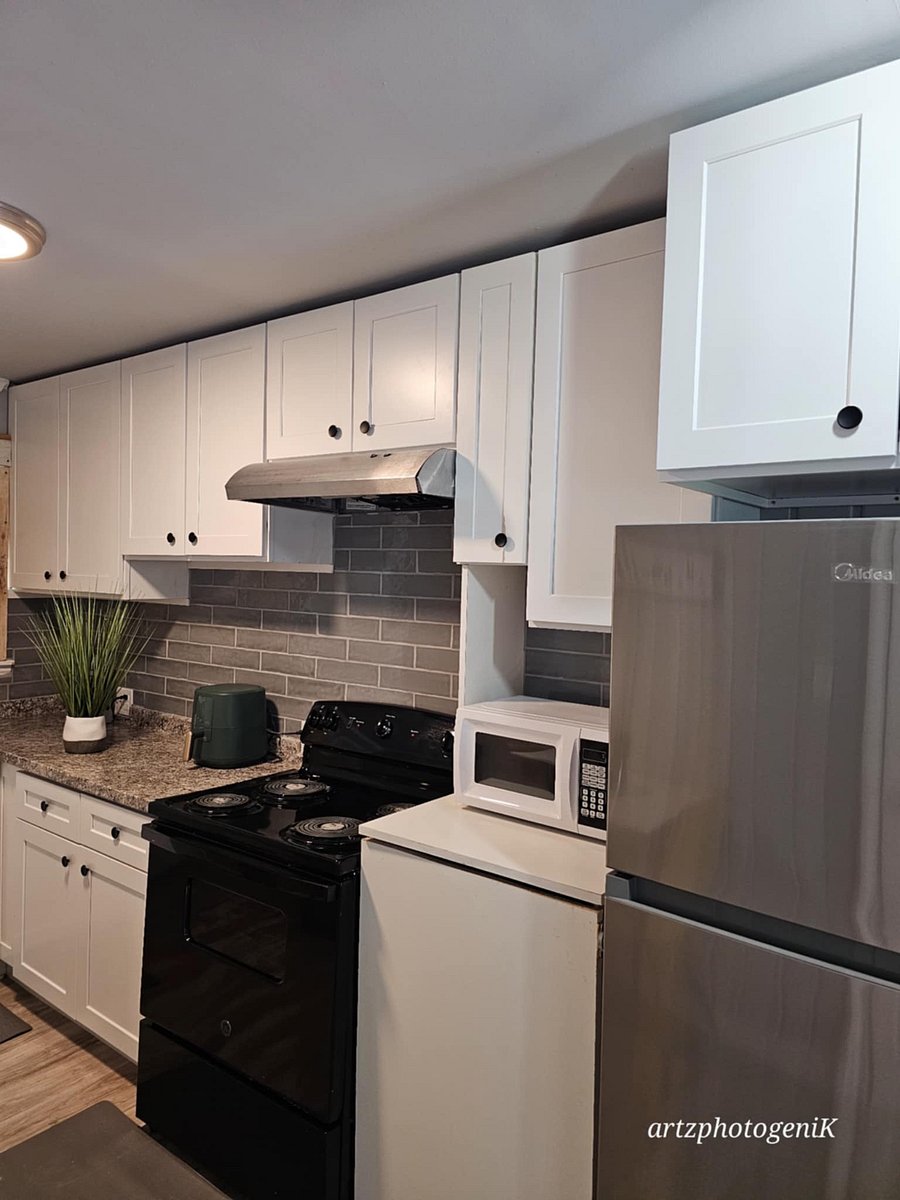 Unit 11 kitchen