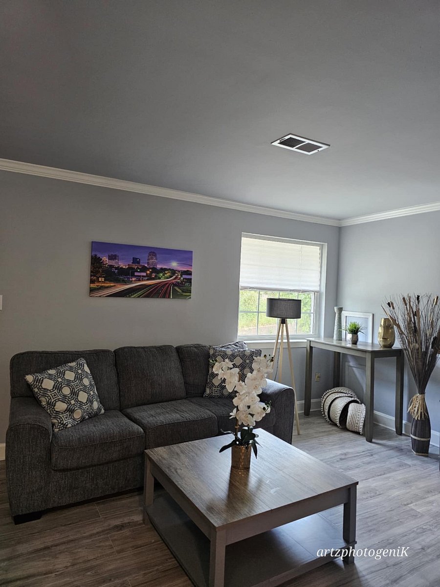 Unit 11 living room