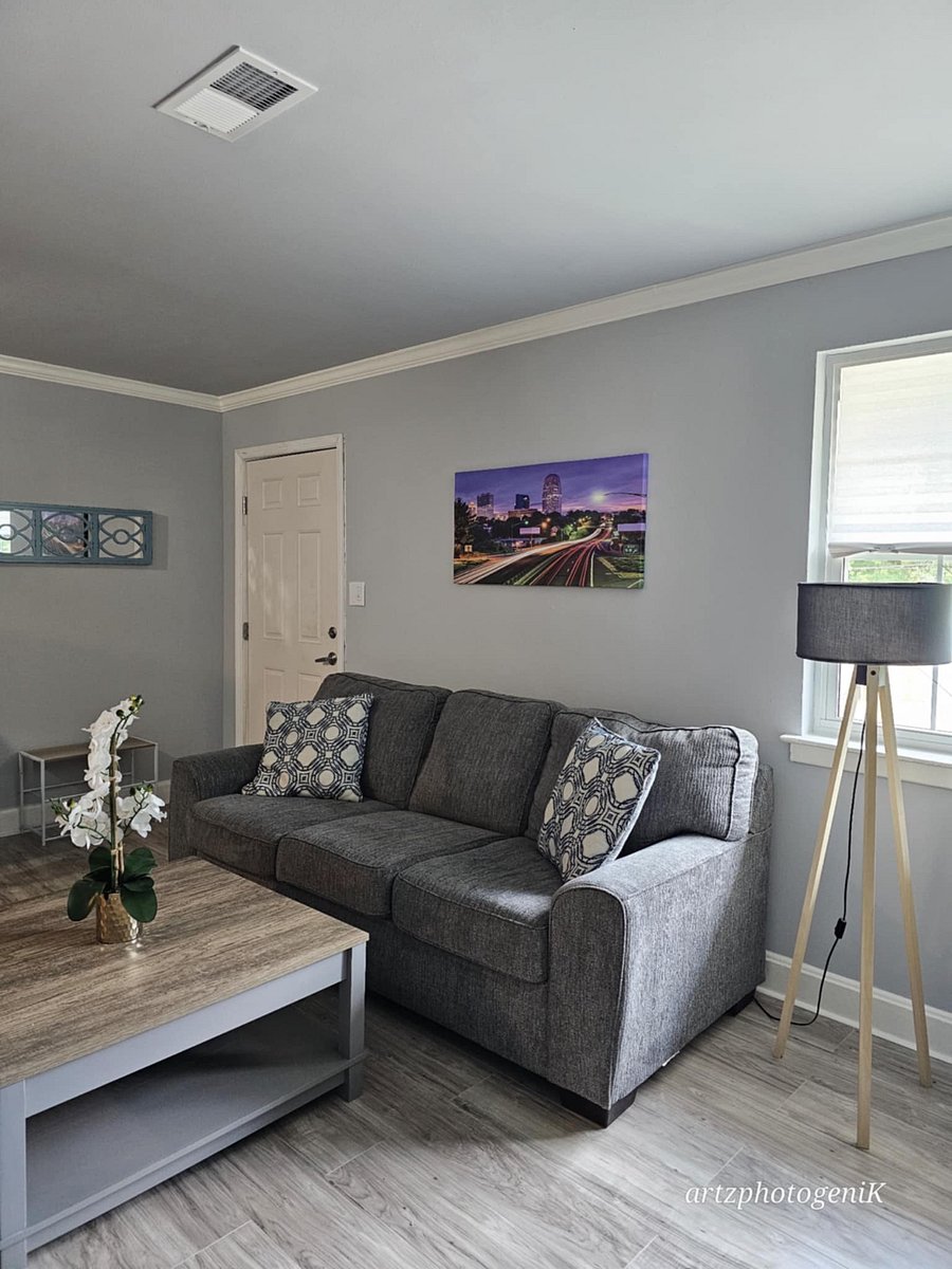 Unit 11 living room