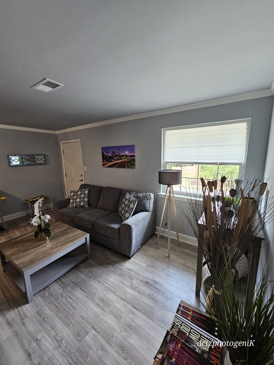 Unit 11 living room