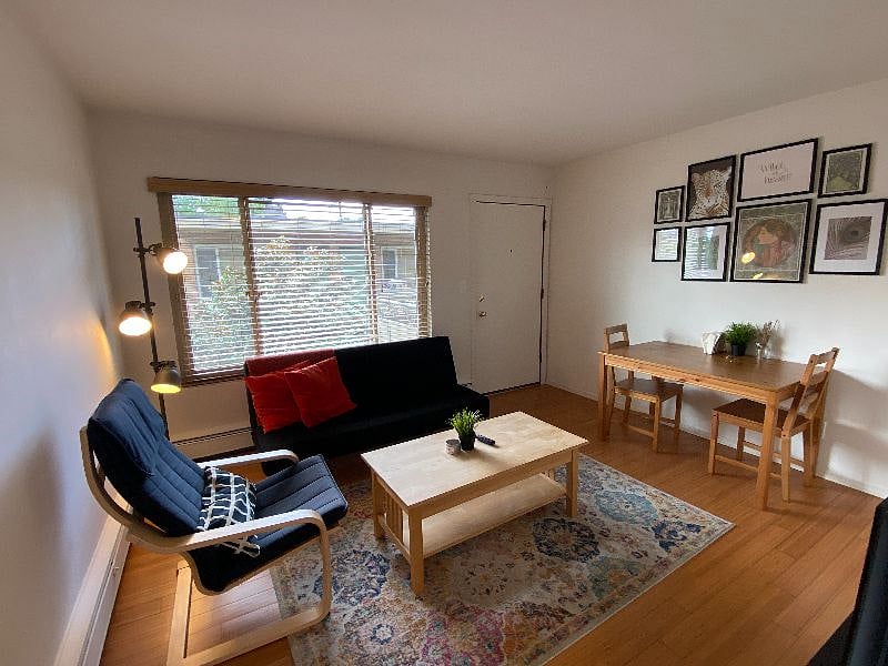 Unit 20 living room
